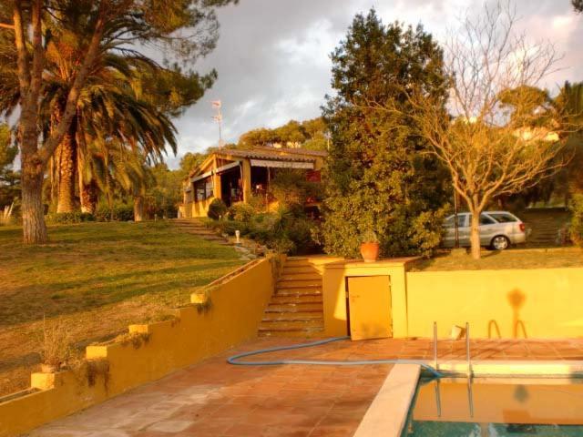 Puig Gros Hotel Montrás Buitenkant foto
